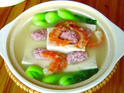 浓汤勾虾浸酿豆腐