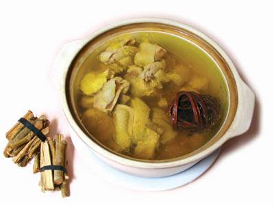 牛奶根炖土鸡