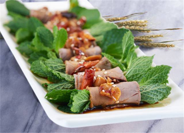 薄荷牛肉卷