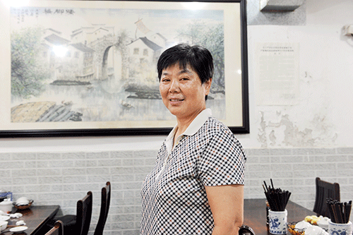 亲儿子也要从基层做起