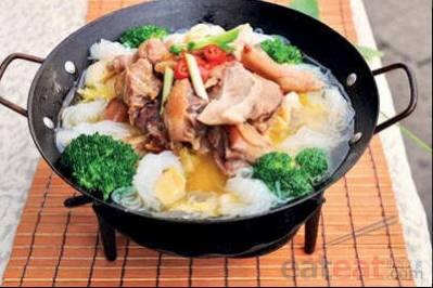 风味咸鸡锅