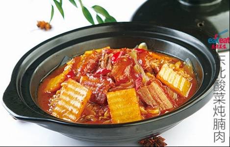 东北酸菜炖腩肉