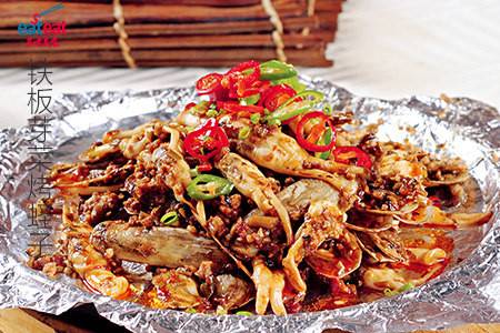 铁板芽菜烤蛏子