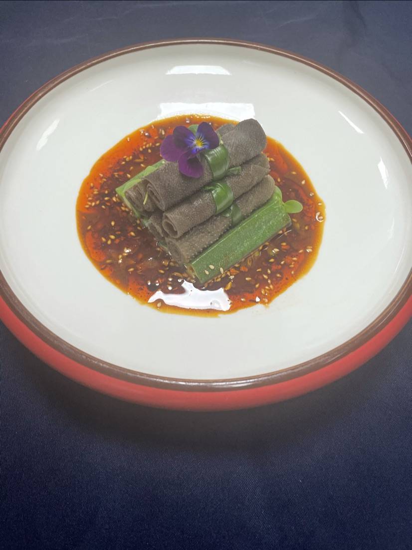 开胃黑毛肚