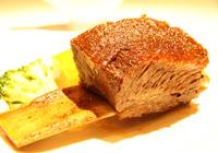 王品台塑牛排：绝色美味   浪漫依旧