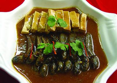 花跳鱼焖豆腐