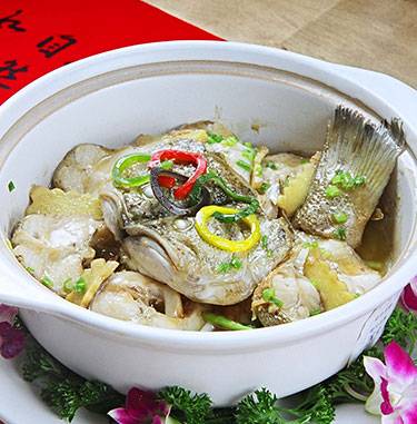 李记泥锅鲈鱼