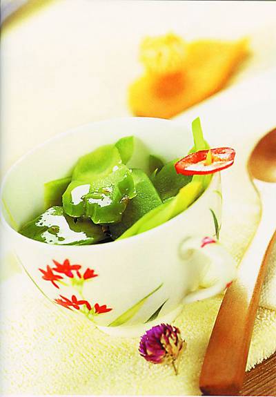 菠萝酱拌苦瓜