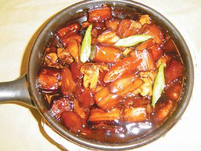 咸鱼鸡粒焖茄子
