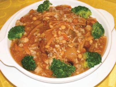 野菌烧鳄肉