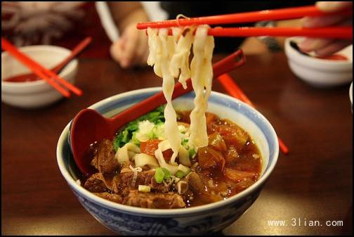 方法： “自带筷子送饮料”环保营销口碑好