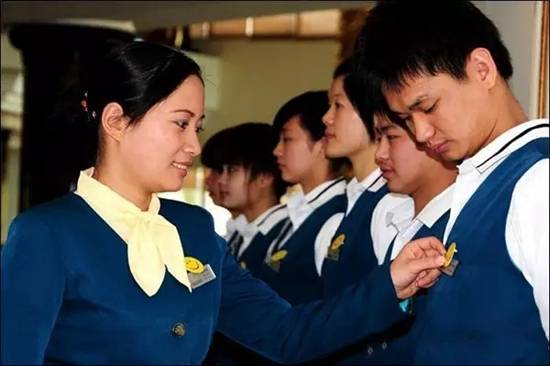 方法：餐厅管理者一定要将这样的“乞丐”员工炒掉！