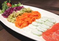 餐饮市场迎小高潮 5月份收入增速同比升0.7%