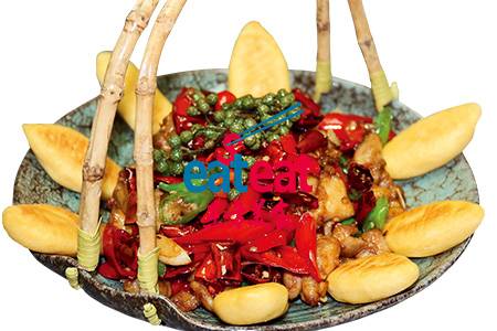 鲜麻辣子鸡配玉米饼