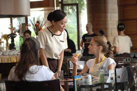 方法：月薪2000元与6000元的餐饮服务员说话的差别，精辟！