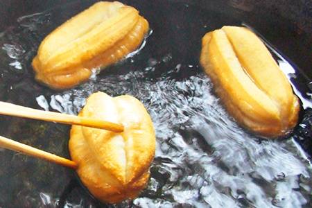 自制安心小油条，教您秘密绝招！