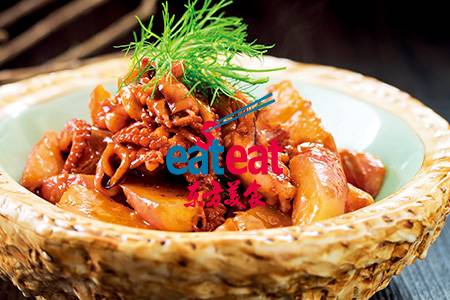 八爪鱼焖水萝卜