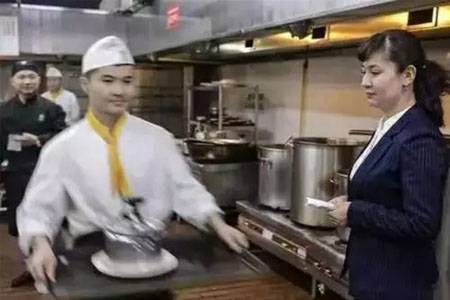 方法：每天多问这4个问题，前厅后厨不再互相扯皮！