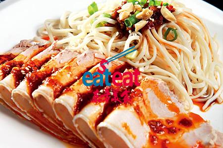 红油白肉配怪味面