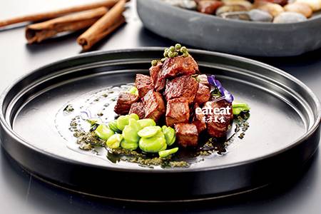 椒麻酱轻煎小牛肉