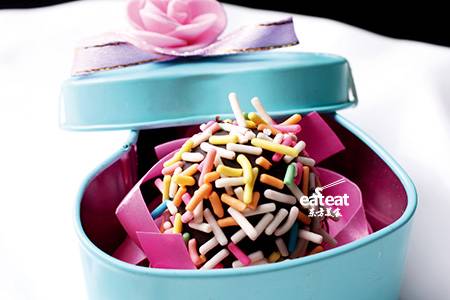 身披巧克力，咬下竟是嫩鹅肝！