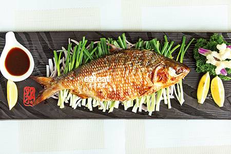 酱烤鲥鱼：特色卤汁腌泡！