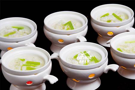 目鱼丸：腌渍20分钟再摔打！