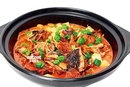 红烧鱼头豆腐煲