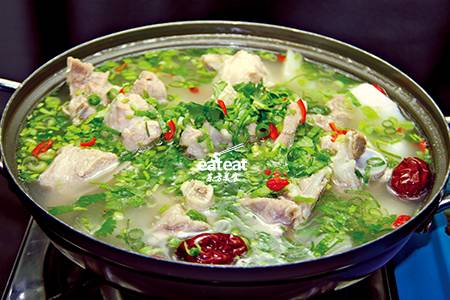 农家炖黑山羊肉