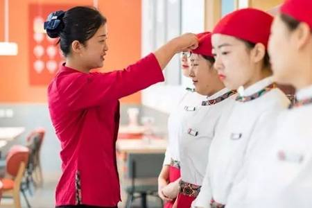 方法：餐厅基础管理用语训练