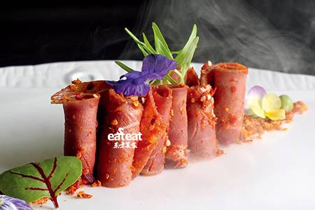 干拌牛舌：先卤后烤再拌料！