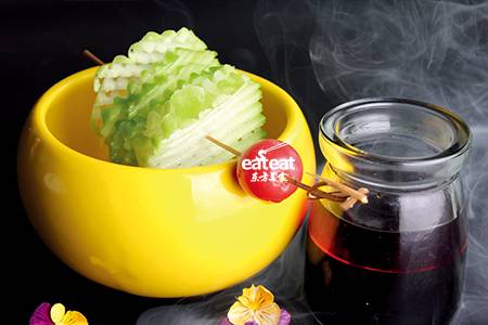 脆片佛手瓜配酱醋金桔汁