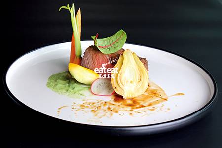 青汁茴香烤澳洲小牛排