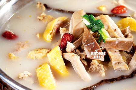 胡椒根炖猪肚鸡