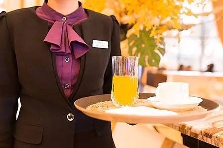 方法：菜品易精不易全，否则费力不讨好！