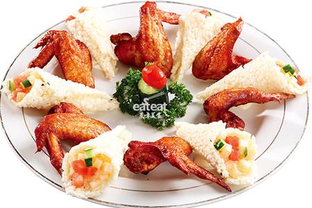 烤鸡翅拼锅巴卷