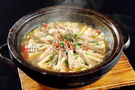 豆腐配鸭舌：蒸40分钟成“蜂巢”！