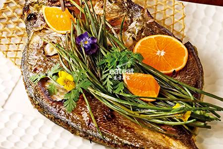 柠檬葱香焗野生大黄鱼