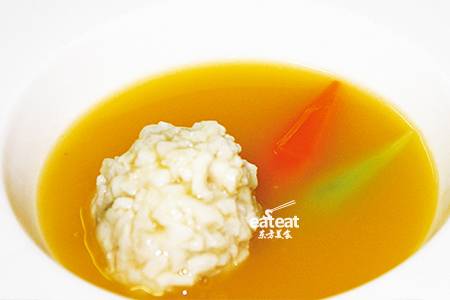 富贵鱼球：特制酸汤煮鱼球！