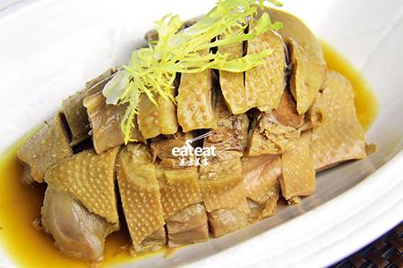 盐水鹅：先腌后卤酥烂浓香！