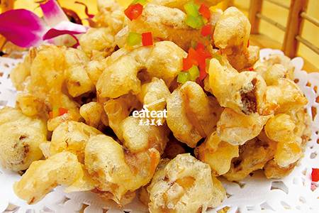 蛋炸香菇茎：余料挂蛋糊外酥里嫩！