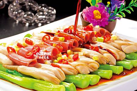 油泼小海鲜：混合油泼制味浓郁！