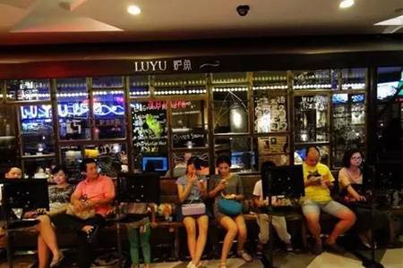 方法：三、四线城市的餐厅要卖人气、卖实惠、卖流行、卖口碑......