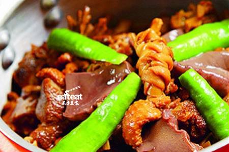 青椒黄焖鹅：自制鹅酱焖肉香！