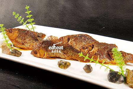 酱菜鲫鱼：老鲁菜吹韩风！