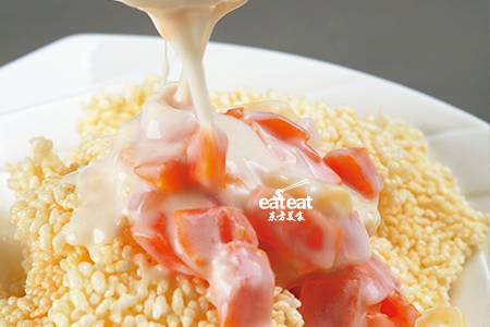 椰浆做汁“敲响”锅巴！