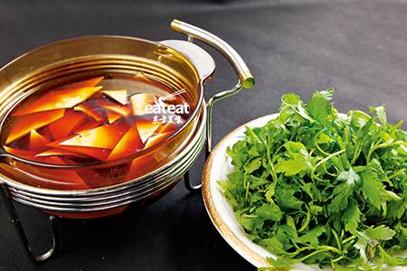 百叶作汤底清新涮野菜！