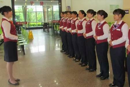 方法：如何合理排班，降低餐厅成本，减少离职率！