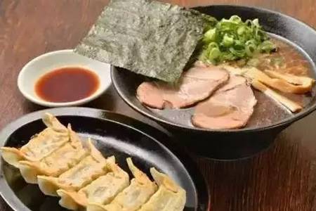 方法：30个座位的小店，靠这6个秘诀日流水2万！