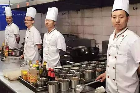 方法：竞选制PK包厨制，谁更优越？